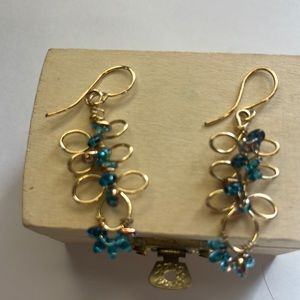 Cute earrings color gold beads blue